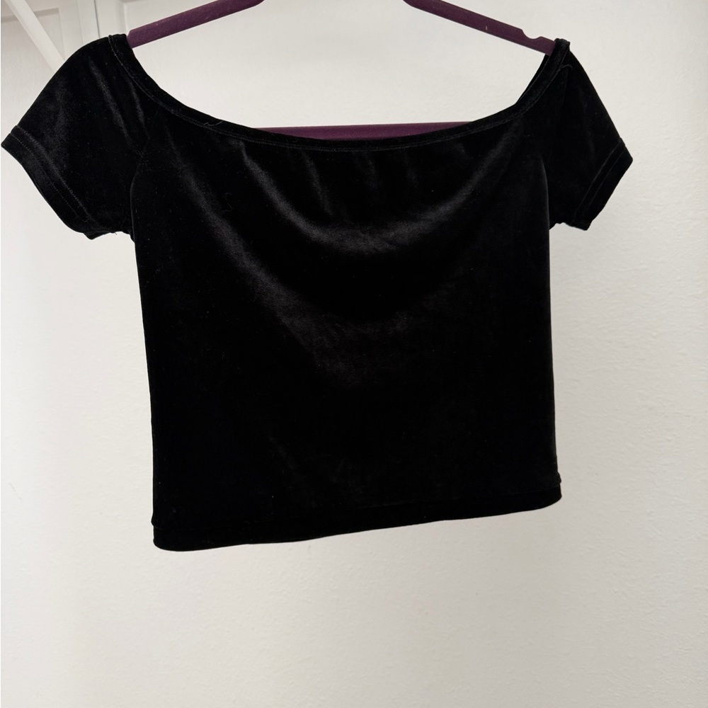 Black Velvet Off-Shoulder Top XS